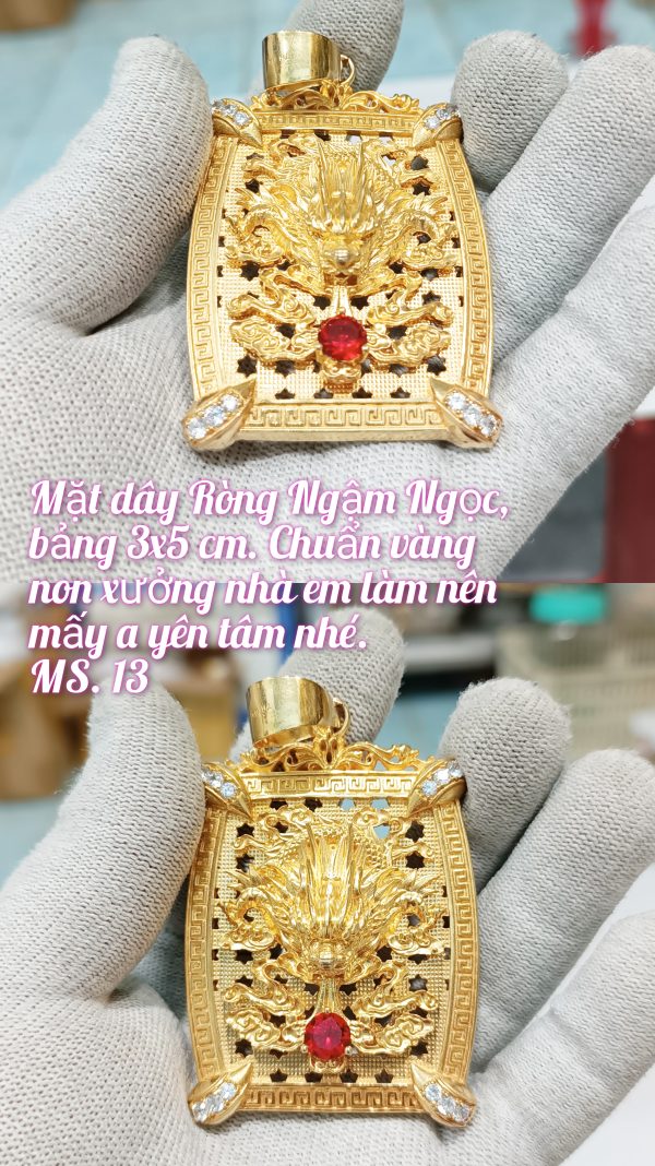 Mặt dây rồng ngậm ngọc_ Mã 13